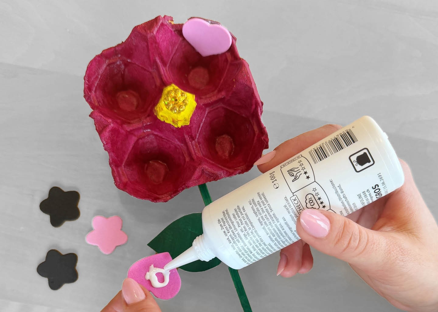 Eierkarton-Blumen – Dekorieren