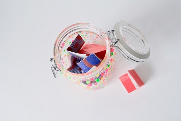 Glücksglas– Gefülltes Glücksglas mit Zettelchen