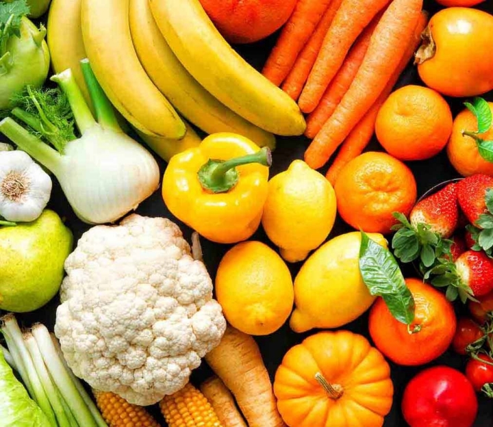 Früchteabo - Bild mit farbigem Gemüse und Obst