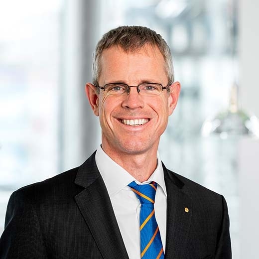 Administrative Board – Portrait of Martin Eling