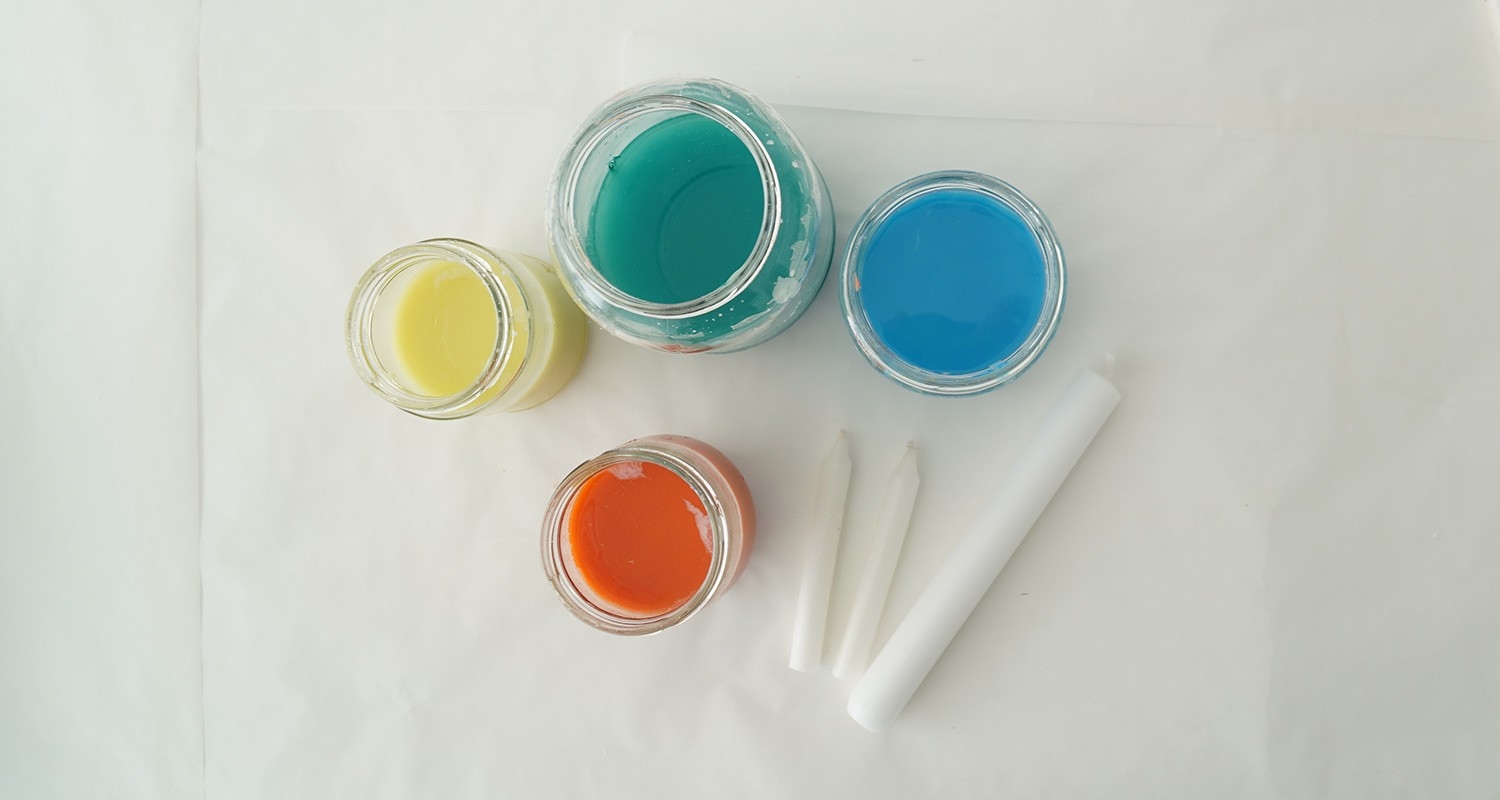 Conci-Creative - Cire liquide de différentes couleurs et bougies blanches
