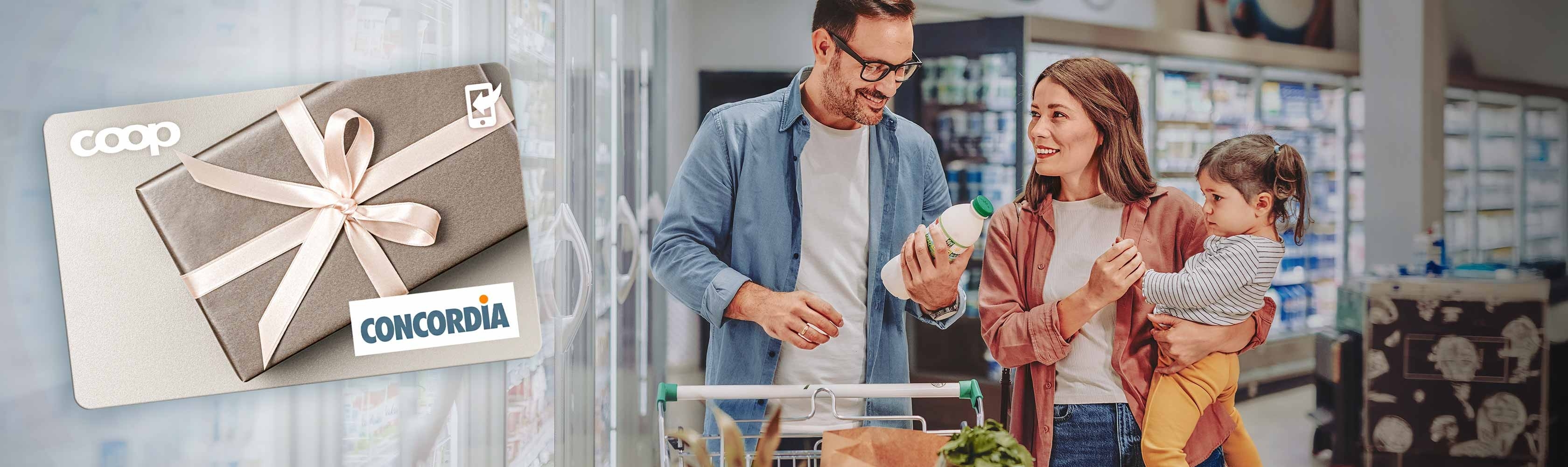 Coop Gutschein Familie am Einkaufen