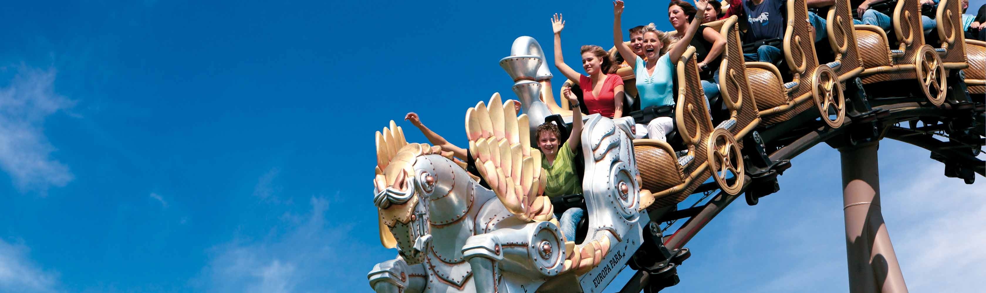 Europa-Park - différentes montagnes russes vues d’en haut