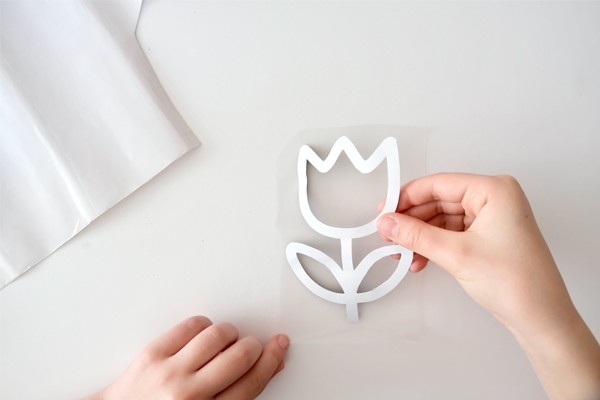 Suncatcher – Vorlage auf Folie kleben