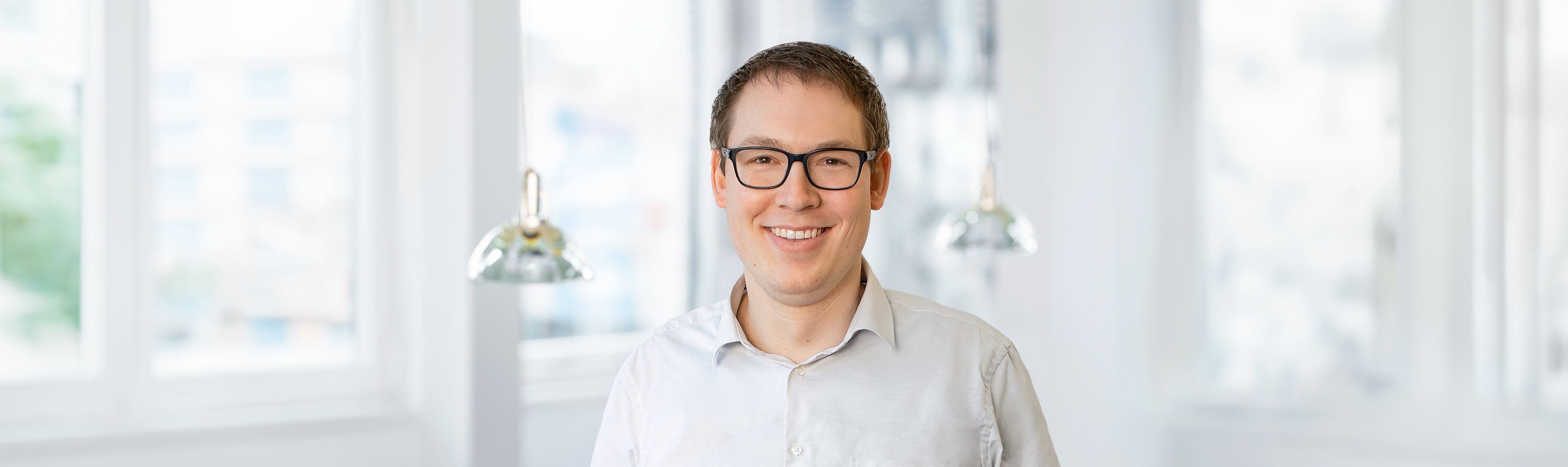 Daniel Burkhard, Dottore in scienze economiche