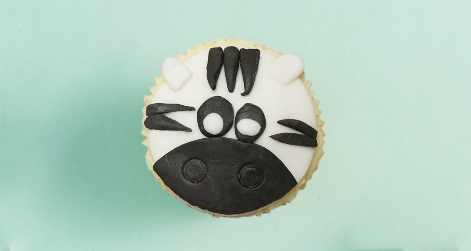 Cupcake-Deko Panda aus Fondant