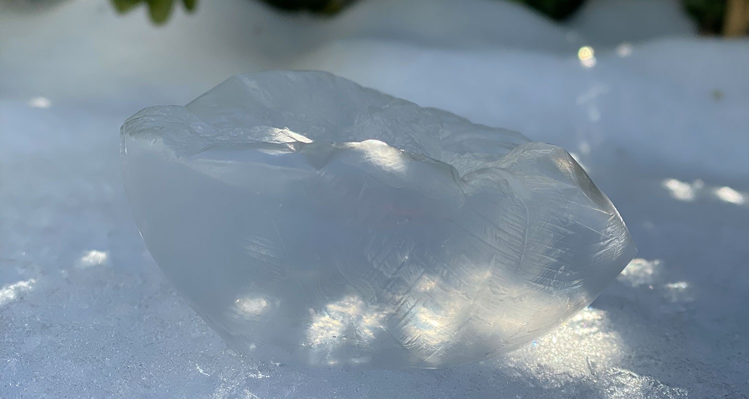 Œuvre d'art de bulles de savon gelées