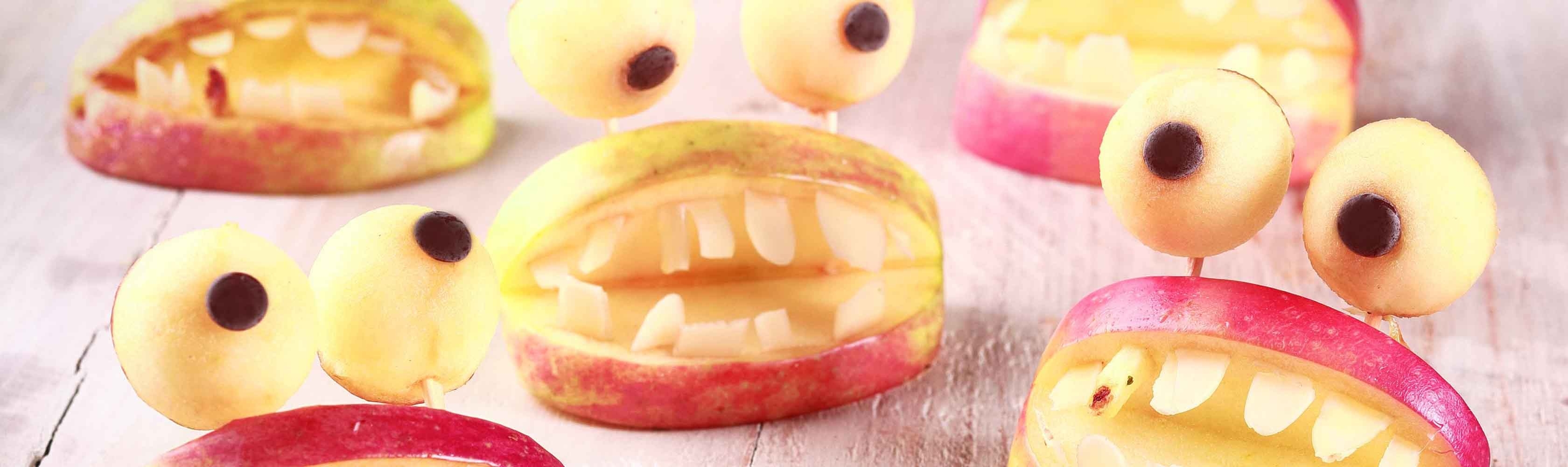 Bouches de monstres avec des pommes